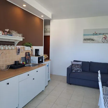 Lunna Apartment *