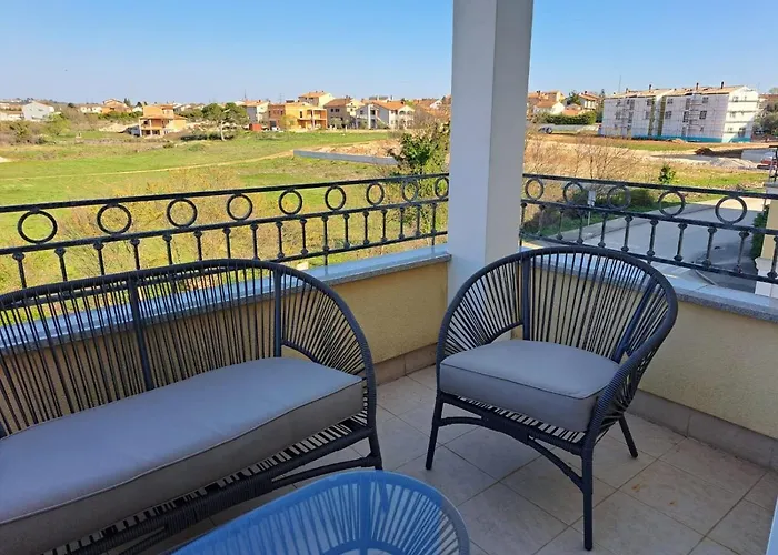 Lunna Apartman Pula