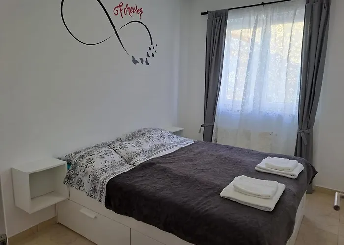 Apartman Lunna *