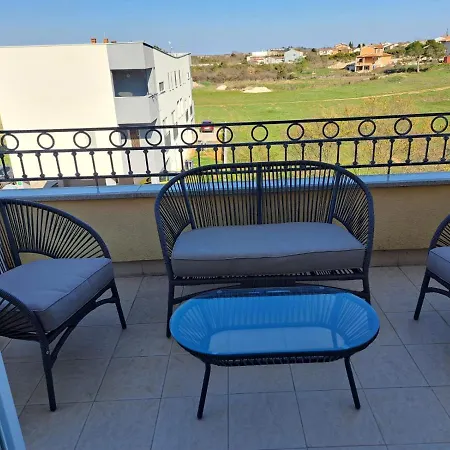 Lunna Póla